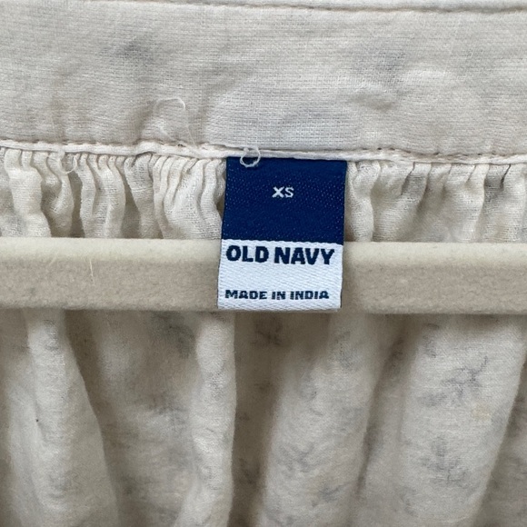 Old Navy Cream Floral Long Sleeve Dress - Picture 2 of 8